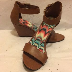 Strappy wedge dress shoes